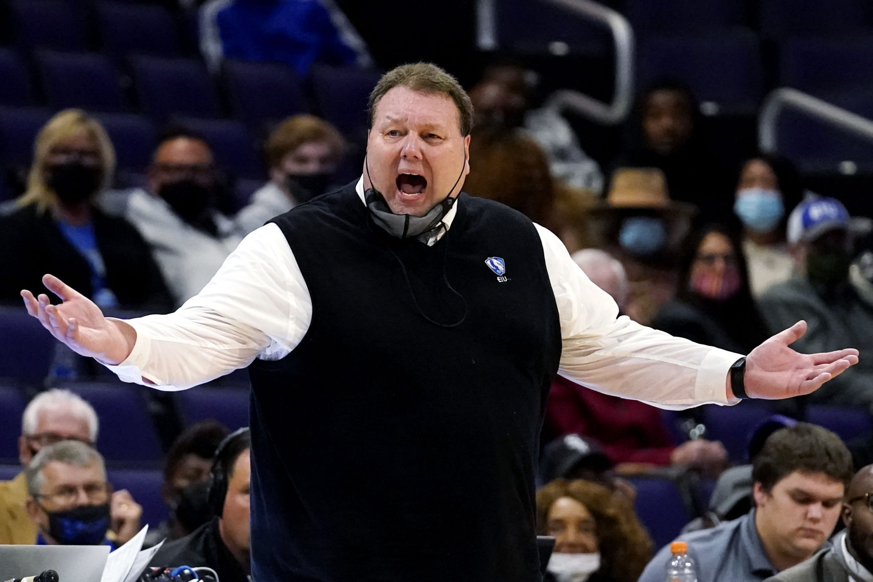 E Illinois Northwestern Basketball